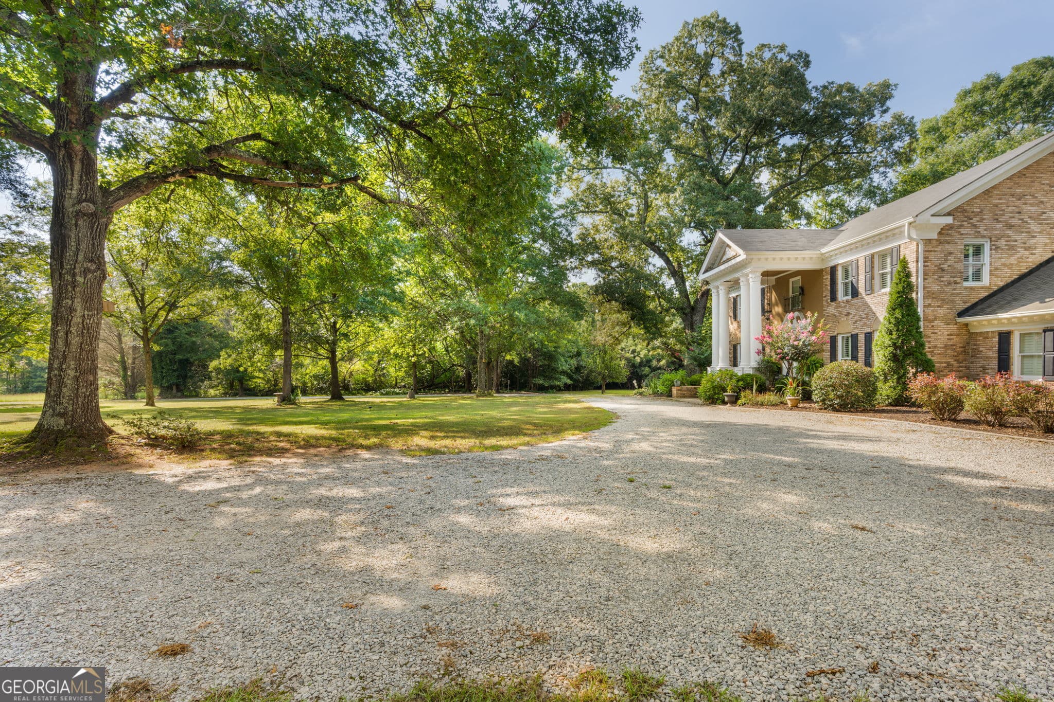 3 bedroom, 2.5 bathroom, 3,335 sq ft single family residence for sale at 2100 Davis Academy Road, Rutledge, GA 30663 — photo 8