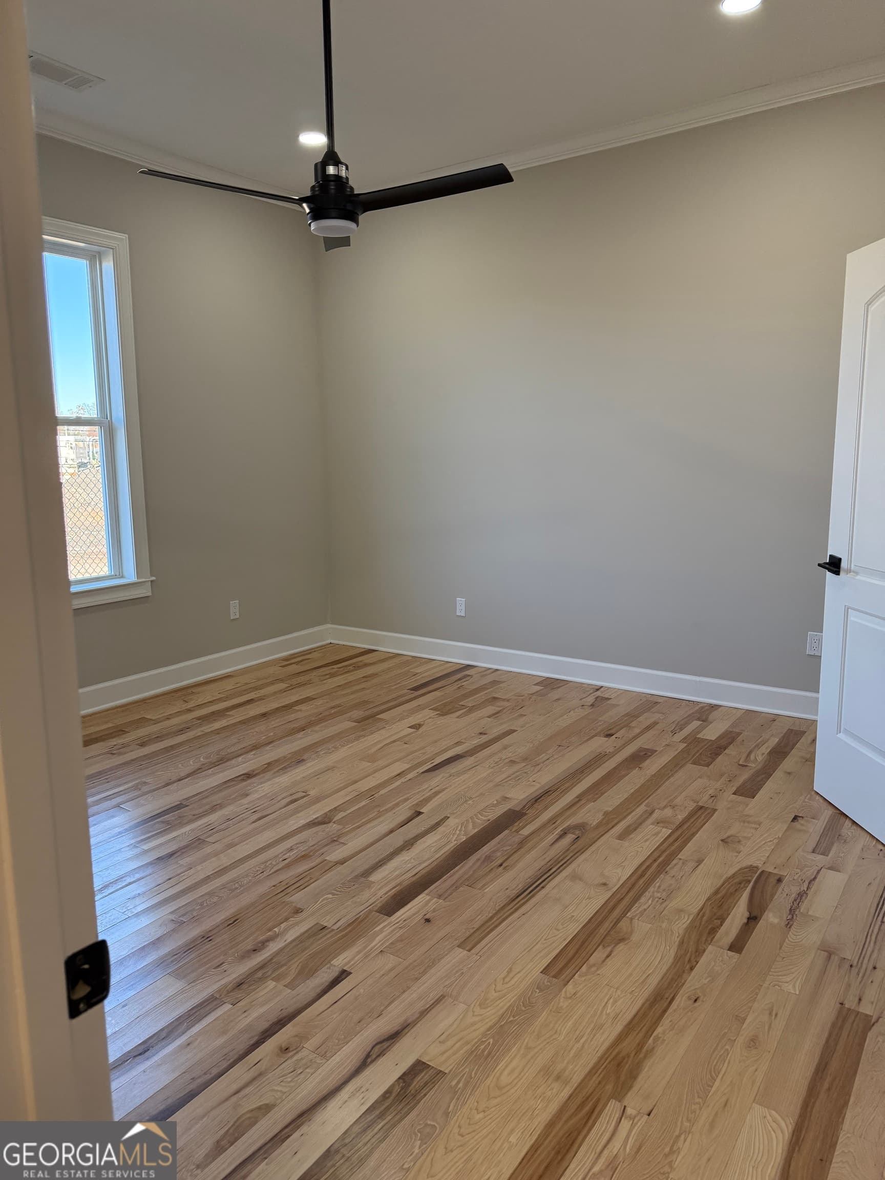 3 bedroom, 2 bathroom, 1,778 sq ft single family residence for sale at 2 Cedar Avenue, Griffin, GA 30223 — photo 8