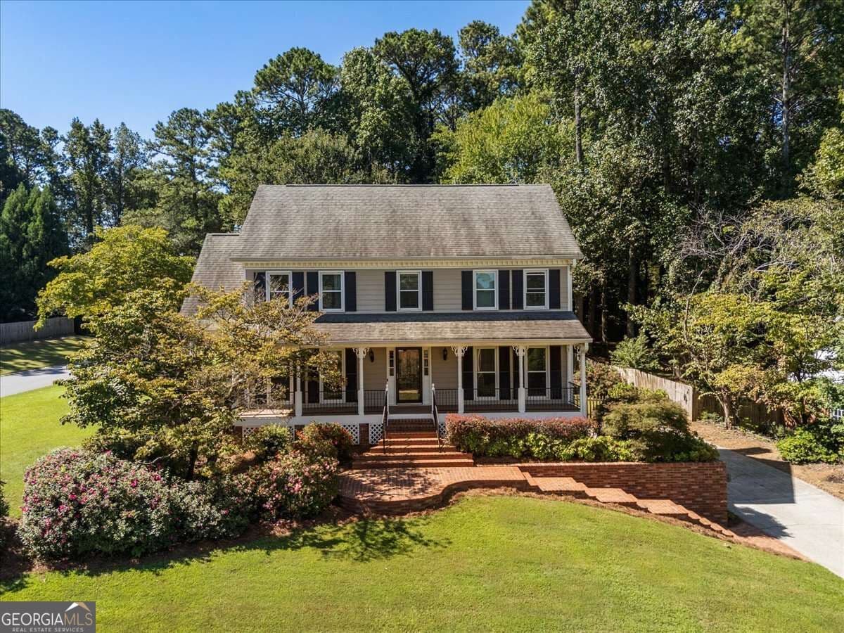 4 bedroom, 3 bathroom, 2,938 sq ft single family residence for sale at 147 Lakeside Drive, Kennesaw, GA 30144 — photo 10