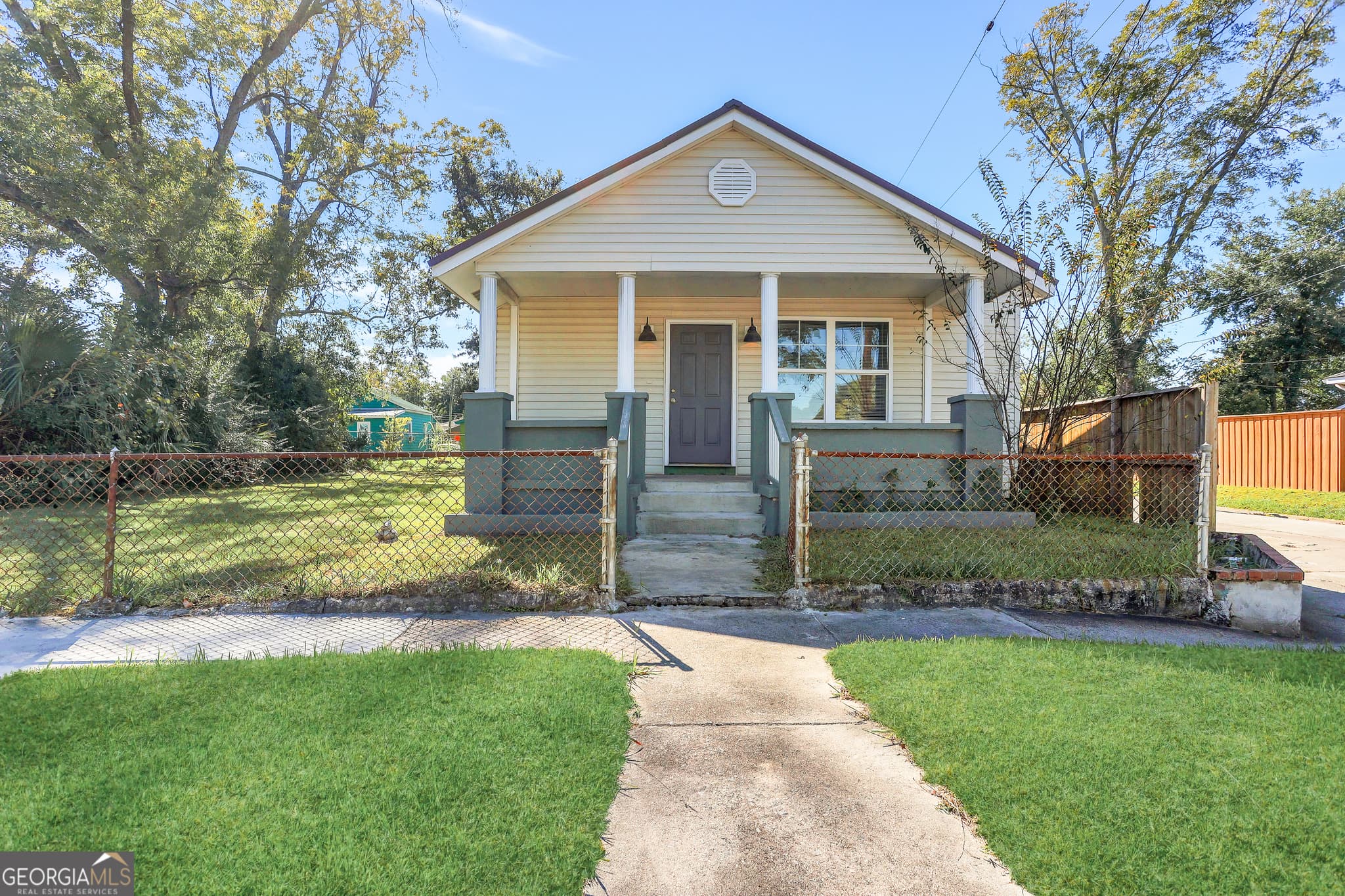 2 bedroom, 2 bathroom, 1 sq ft single family residence for sale at 1225 Richards Street, Savannah, GA 31415 — photo 2