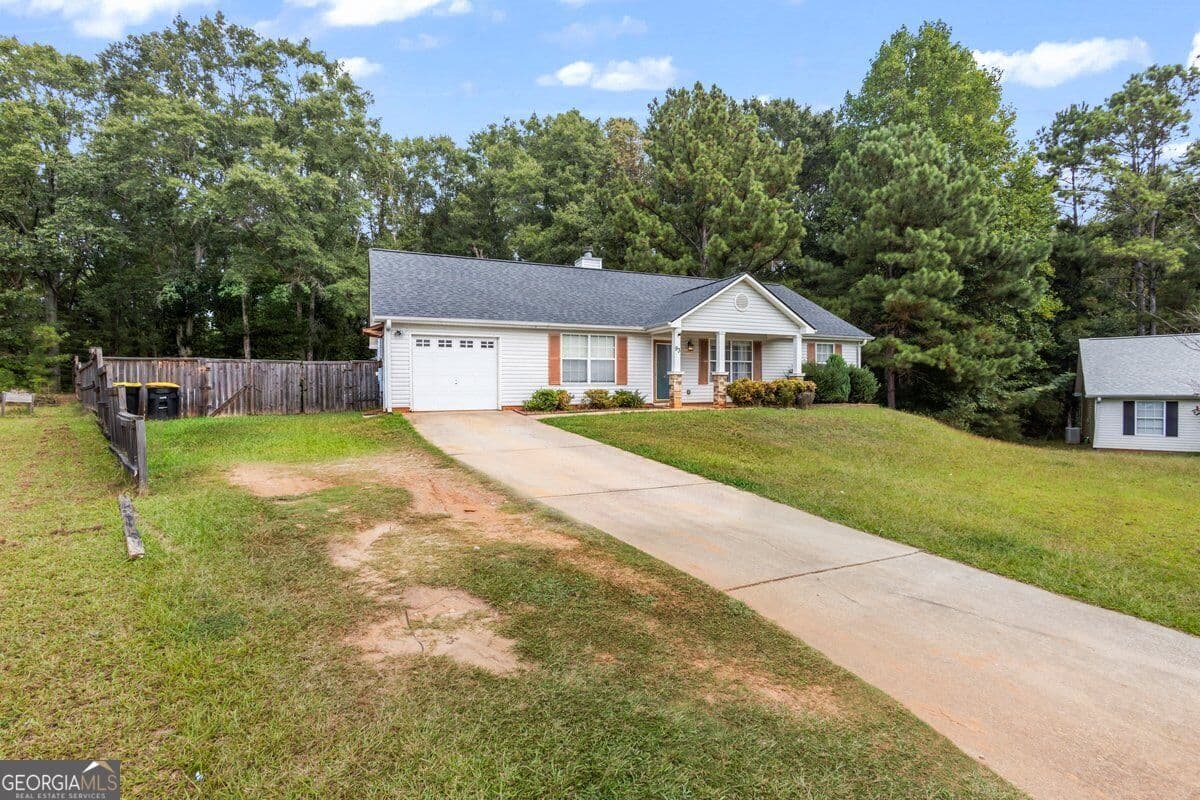 3 bedroom, 2 bathroom, 1,464 sq ft single family residence for sale at 93 Virginia Heights Drive, Newnan, GA 30263 — photo 4