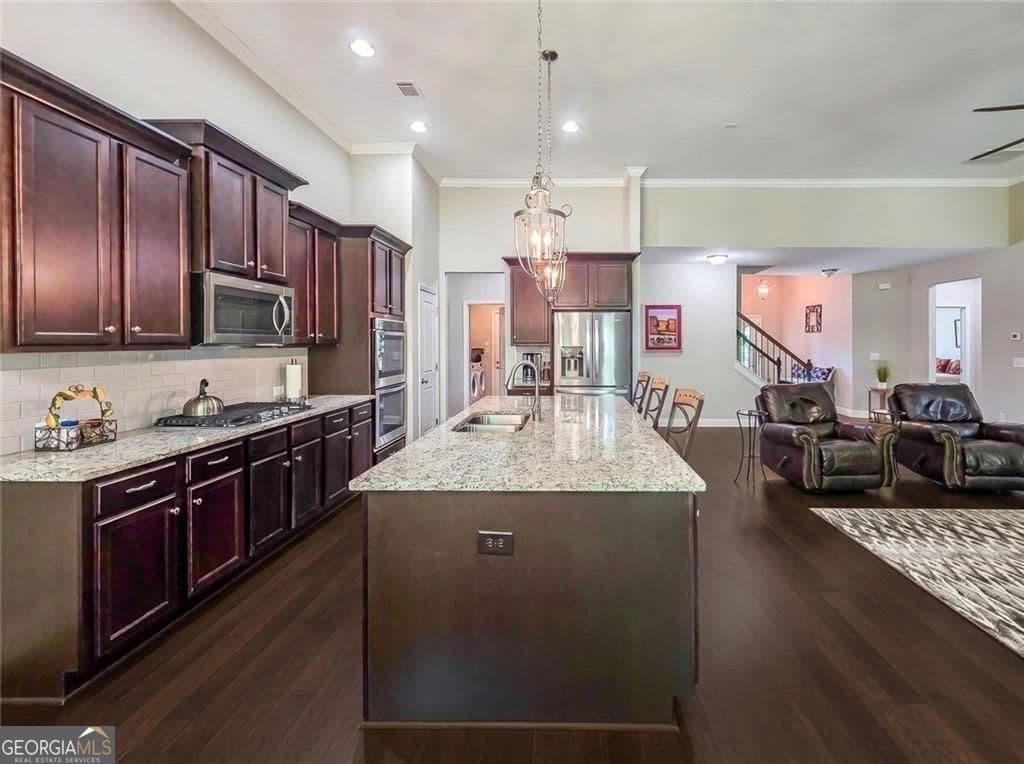4 bedroom, 3 bathroom, 2,477 sq ft single family residence for sale at 6985 Concord Mountain Trail, Cumming, GA 30028 — photo 6