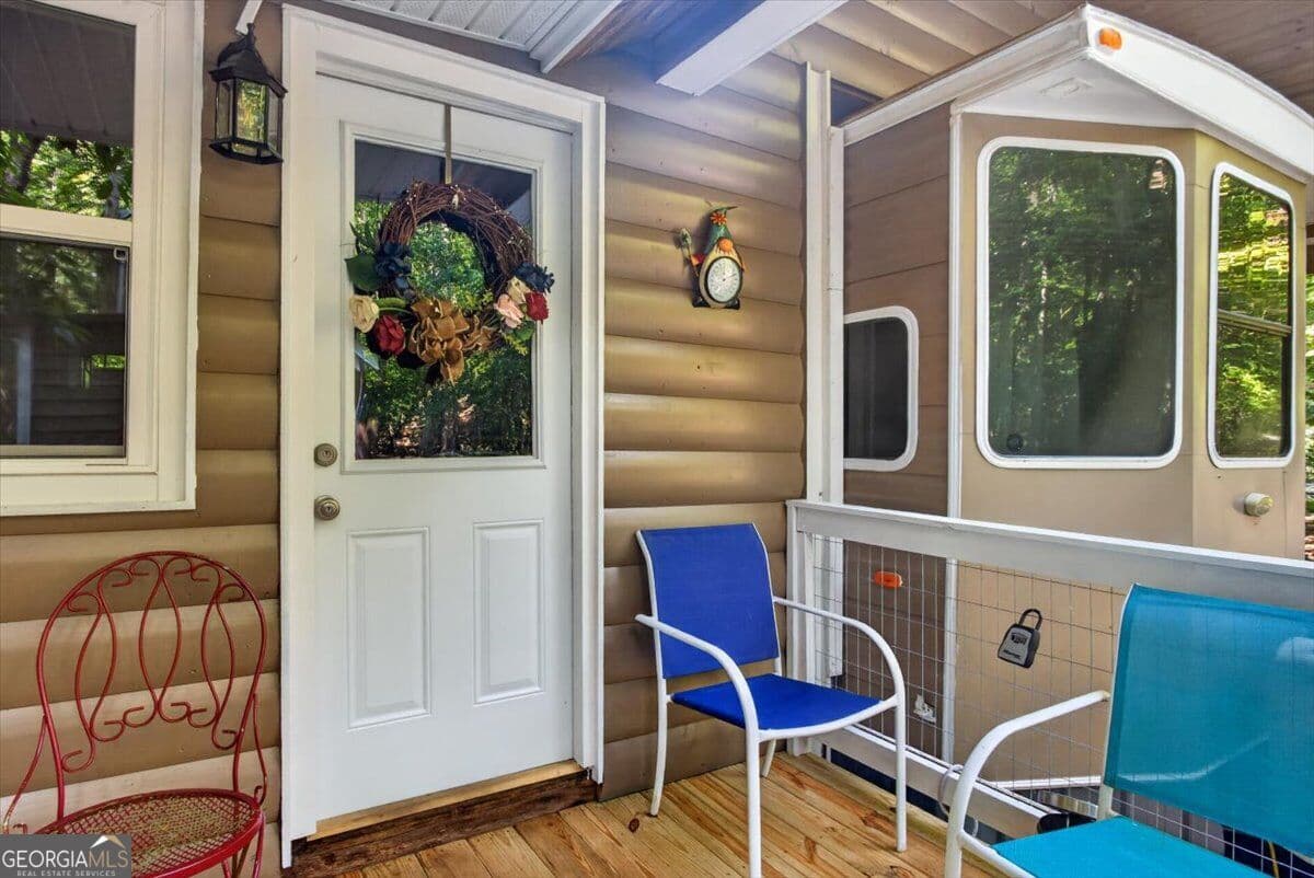 1 bedroom, 1 bathroom, 850 sq ft single family residence for sale at 190 26th Street # 9943, Ellijay, GA 30540 — photo 2