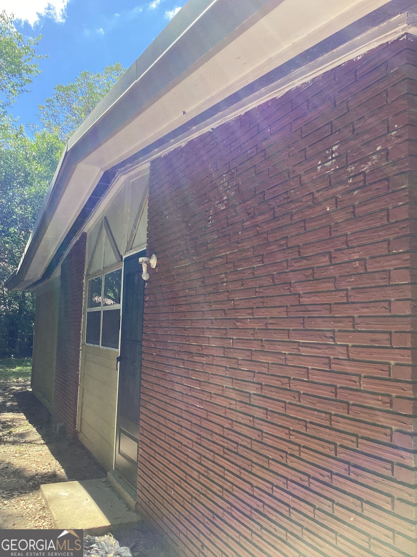 3 bedroom, 2 bathroom, 1,459 sq ft single family residence for rent at 2012 N Skylane Drive, Albany, GA 31705 for $1,350 a month