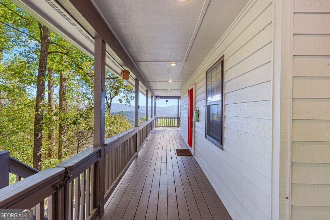 4 bedroom, 3 bathroom, 2,176 sq ft cabin,single family residence for sale at 1109 Flat Rock Gap Road, Blairsville, GA 30512 — photo 3