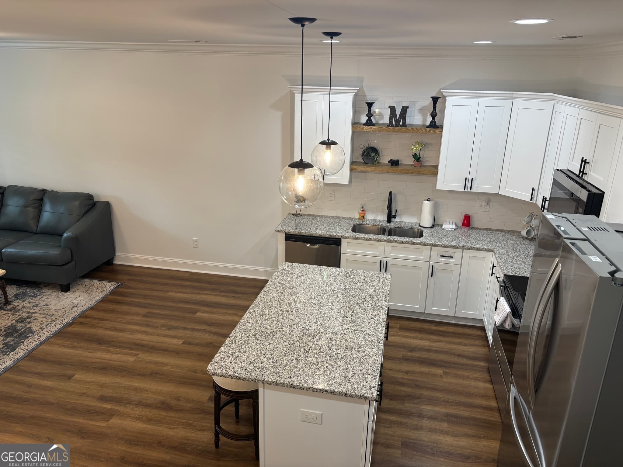 2 bedroom, 2.5 bathroom, 1,498 sq ft single family residence for sale at 633 E 3rd Street, Rome, GA 30161 — photo 6