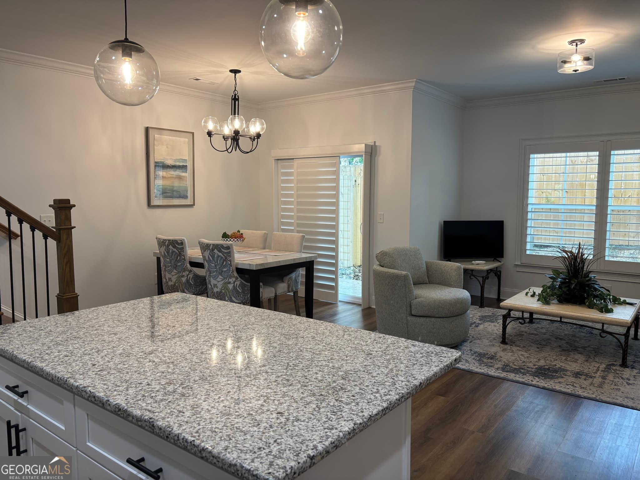 2 bedroom, 2.5 bathroom, 1,498 sq ft single family residence for sale at 633 E 3rd Street, Rome, GA 30161 — photo 7
