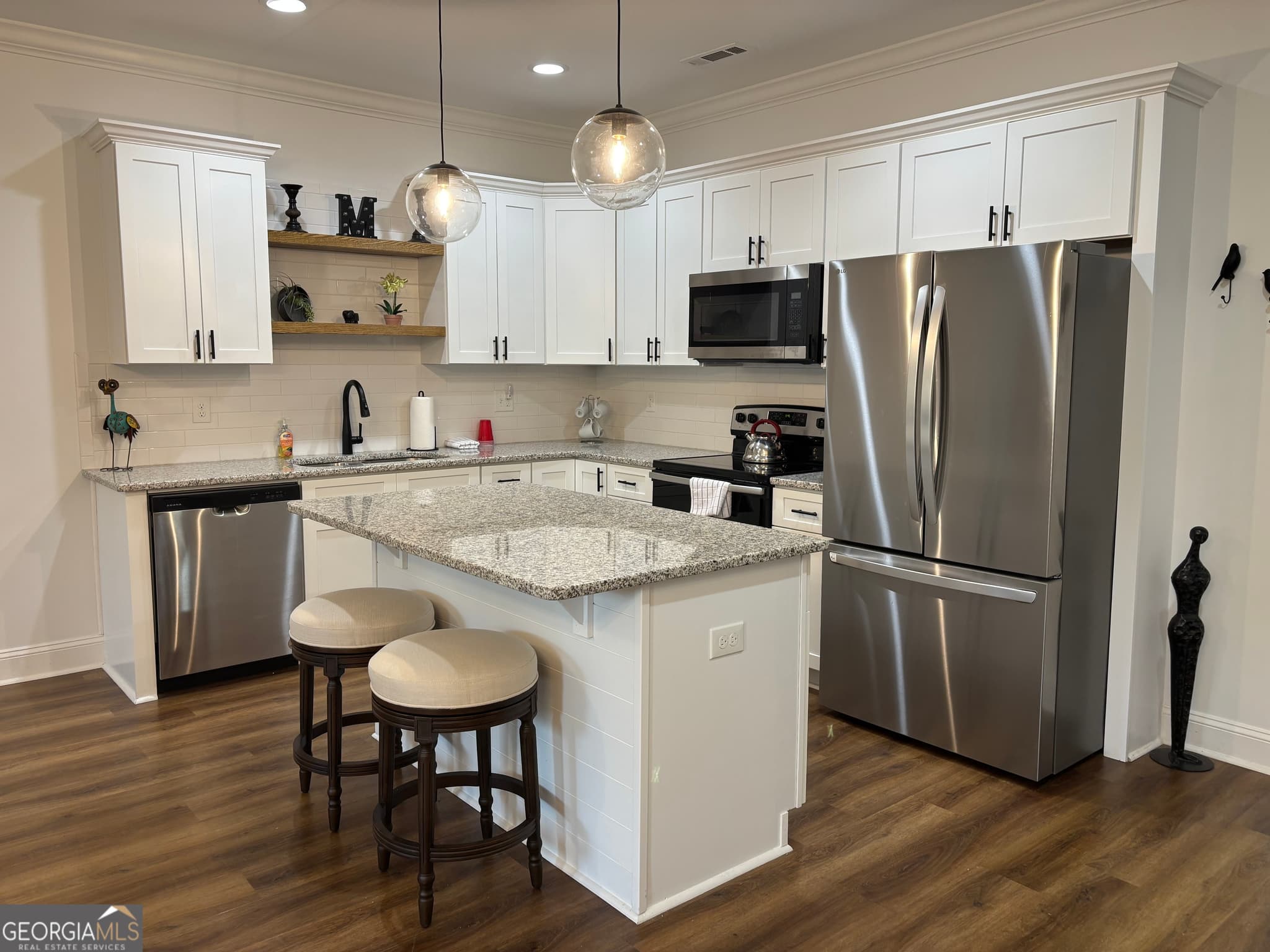 2 bedroom, 2.5 bathroom, 1,498 sq ft single family residence for sale at 633 E 3rd Street, Rome, GA 30161 — photo 4