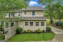 2 bedroom, 1 bathroom, 1,080 sq ft single family residence for rent at 5200 Forsyth Road, Macon, GA 31210 for $1,200 a month — photo 3