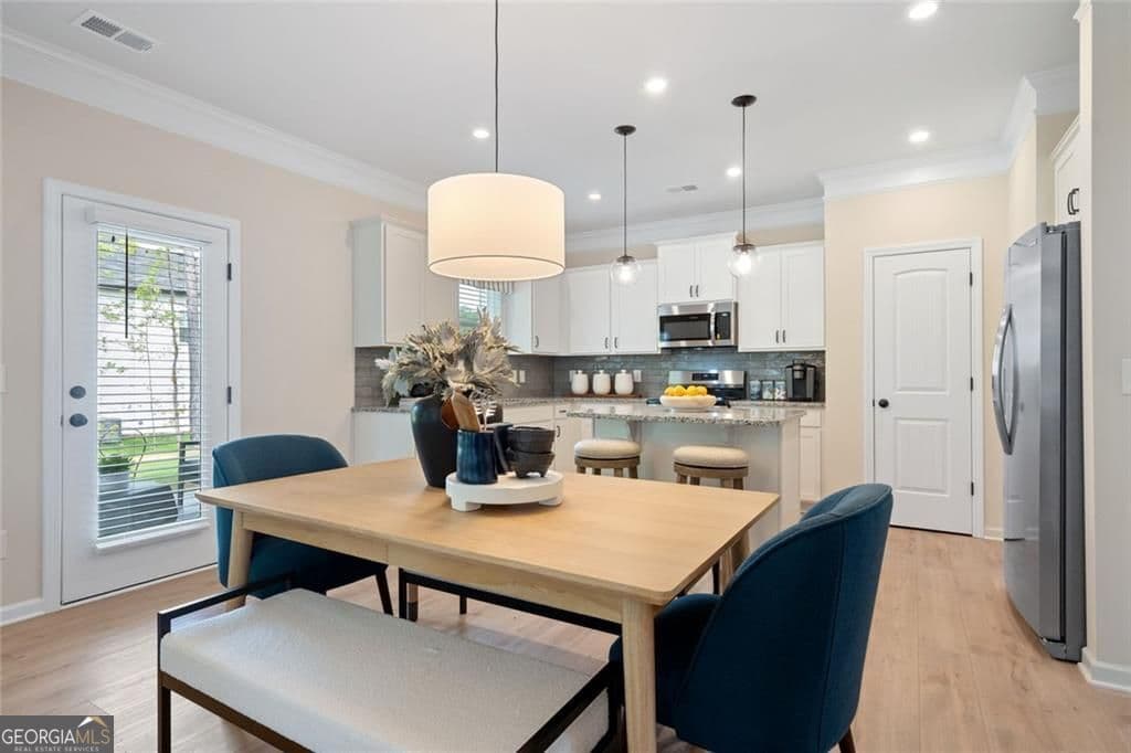 4 bedroom, 2.5 bathroom, 2,053 sq ft single family residence for sale at 542 Grover Street, Hoschton, GA 30548 — photo 4