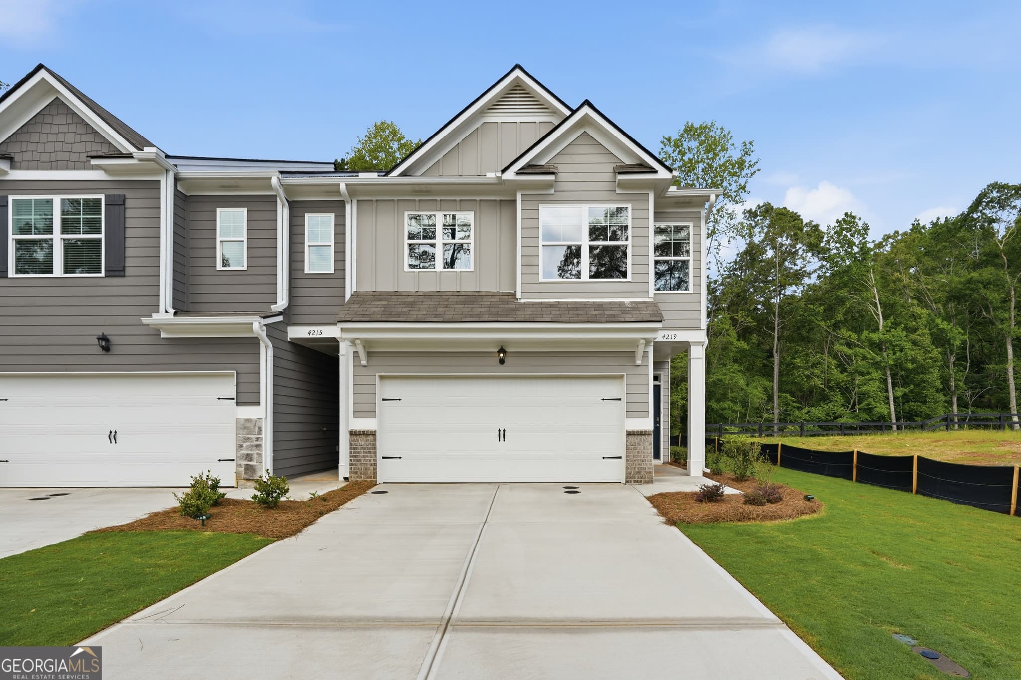 3 bedroom, 2.5 bathroom, 1,857 sq ft townhouse for rent at 4219 Merlin Pass, Gainesville, GA 30506 for $2,200 a month — photo 1 of 1
