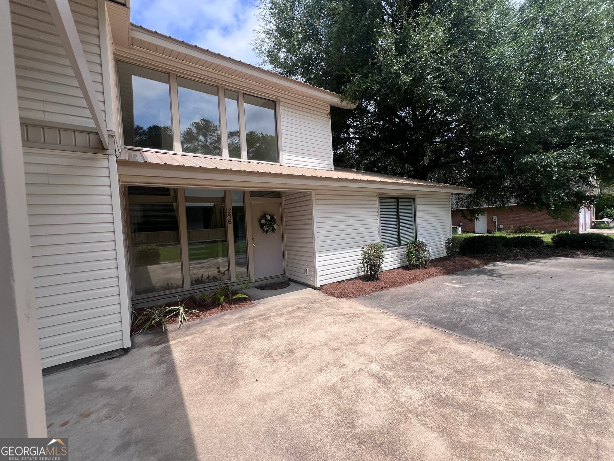 5 bedroom, 3 bathroom, 2,703 sq ft single family residence for sale at 286 Stonington Lane, Jesup, GA 31546 — photo 7
