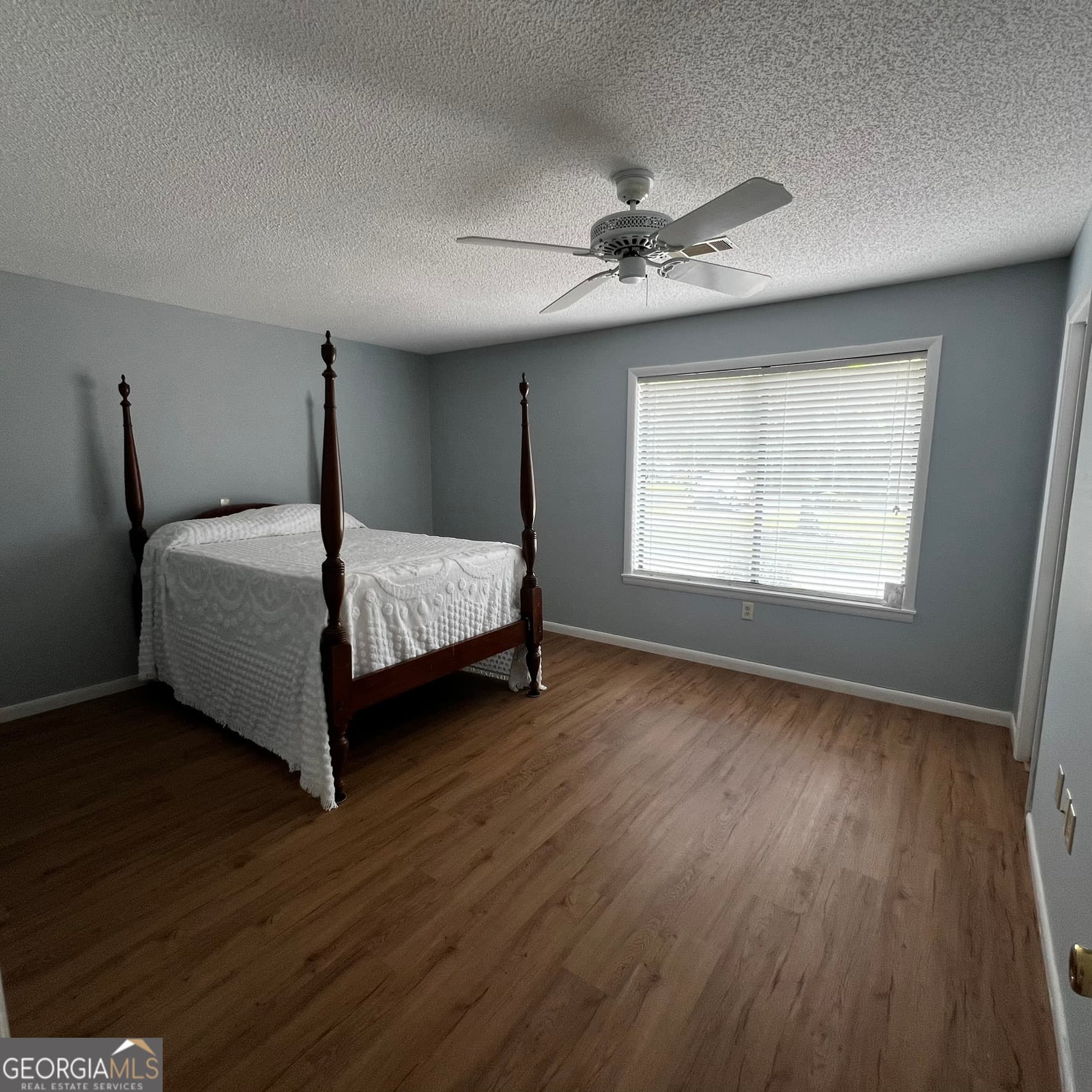 5 bedroom, 3 bathroom, 2,703 sq ft single family residence for sale at 286 Stonington Lane, Jesup, GA 31546 — photo 9