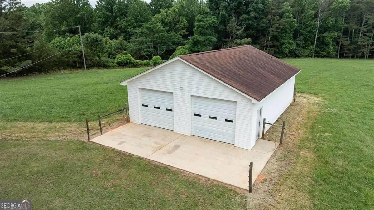 3 bedroom, 2 bathroom, 1,536 sq ft farm for sale at 463 Arnoldsville Road, Winterville, GA 30683 — photo 3