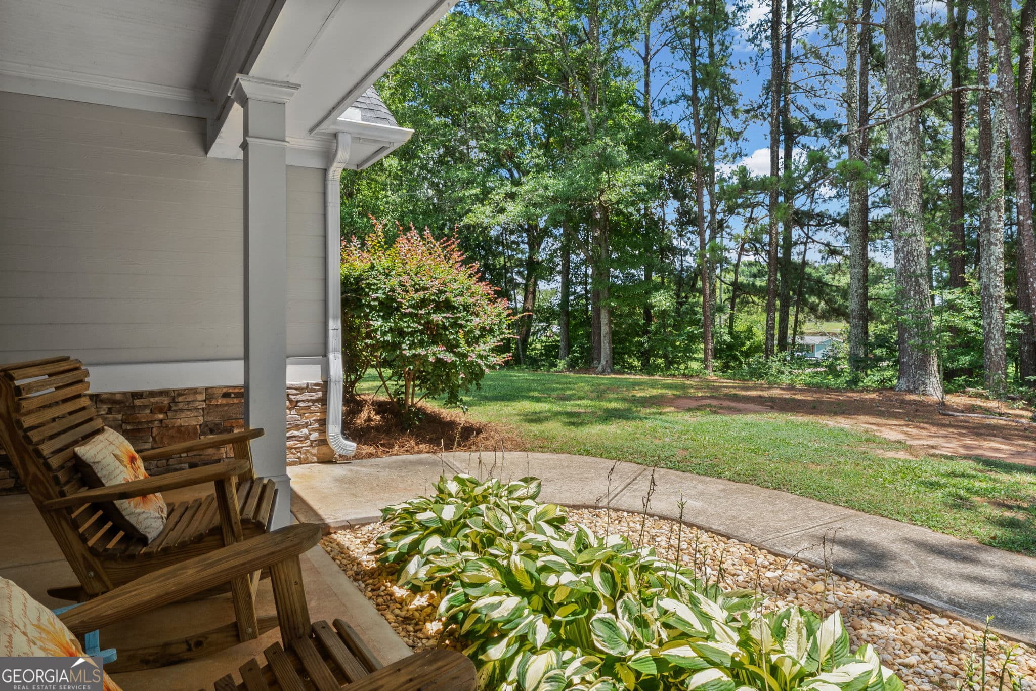 3 bedroom, 2 bathroom, 1,821 sq ft single family residence for sale at 5411 Hightower Trail, Oxford, GA 30054 — photo 9
