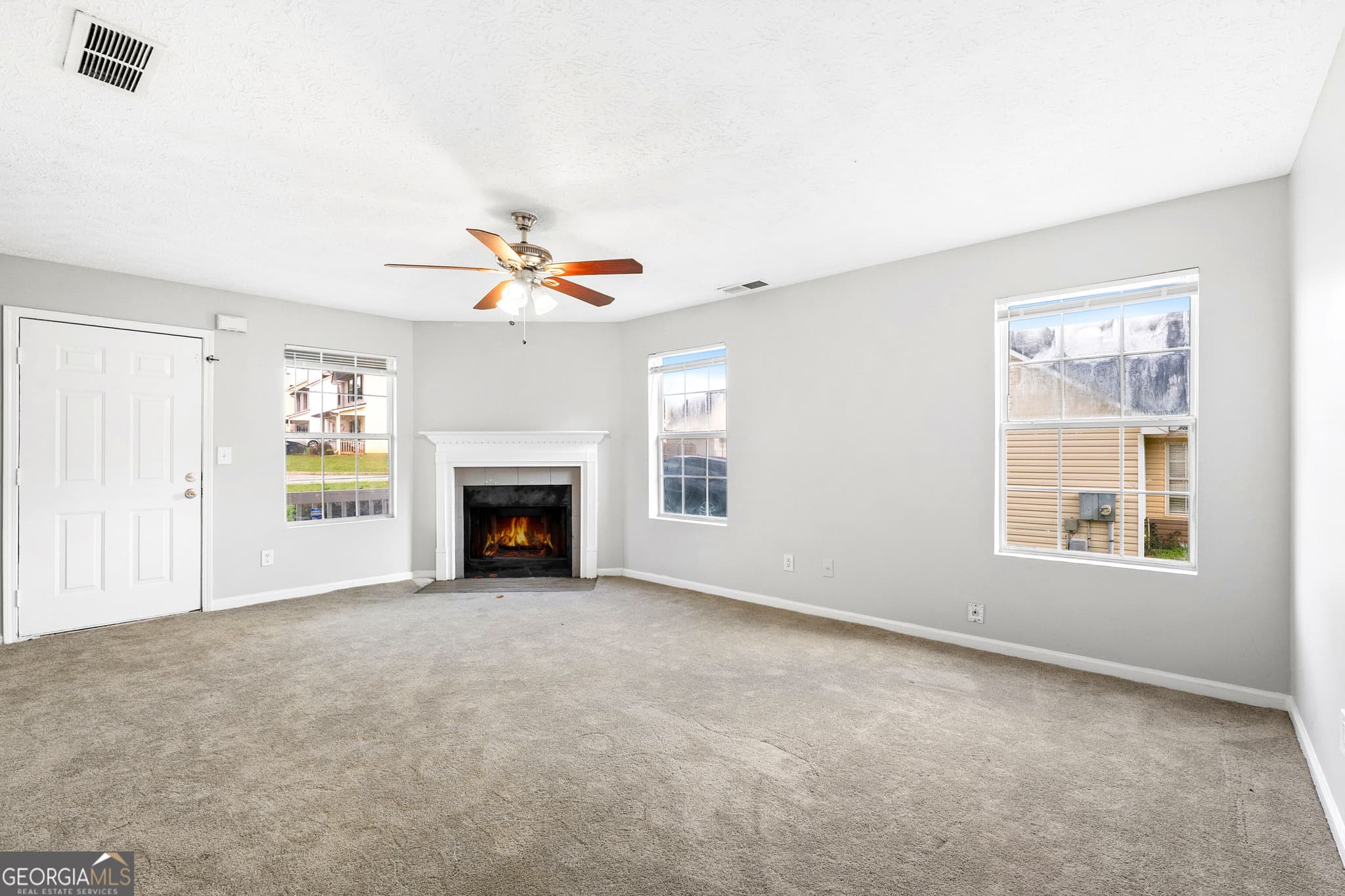 3 bedroom, 2.5 bathroom, 1,500 sq ft single family residence for sale at 9360 Linkside Trace, Riverdale, GA 30274 — photo 5