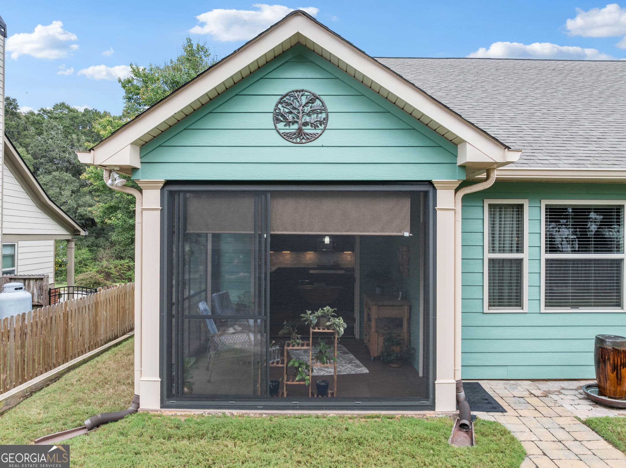 3 bedroom, 2 bathroom, 1,500 sq ft single family residence for sale at 324 Old Clarkesville Mill Road, Clarkesville, GA 30523 — photo 5