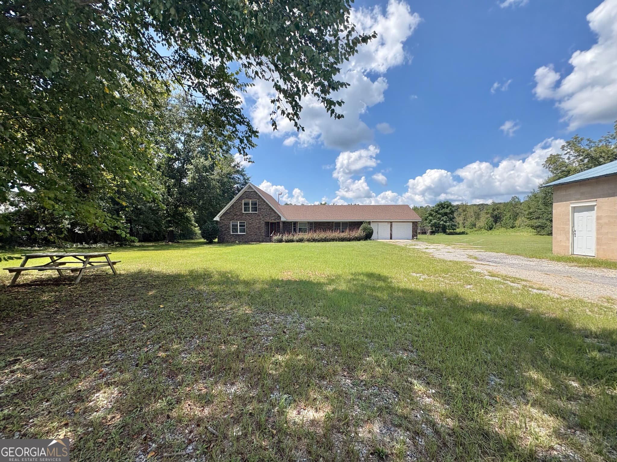 4 bedroom, 3.5 bathroom, 2,886 sq ft single family residence for sale at 181 Aultman Road, Fort Valley, GA 31030 — photo 2