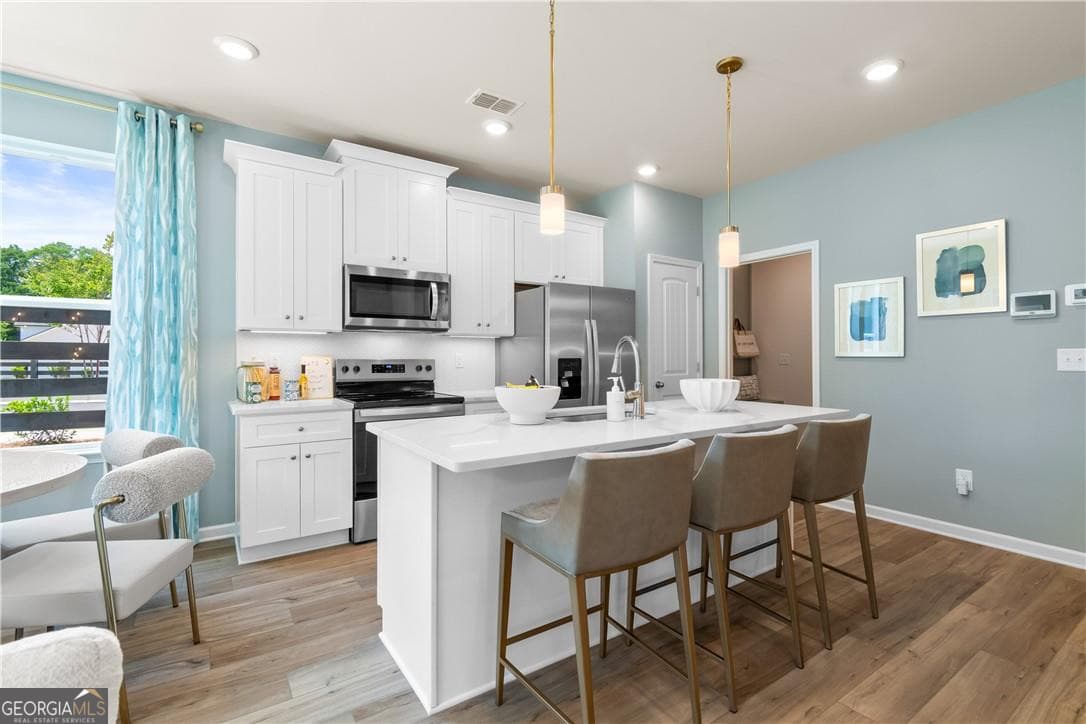 3 bedroom, 2.5 bathroom, 1,849 sq ft townhouse for sale at 243 Abbotts Crossing Circle, Conyers, GA 30094 — photo 9