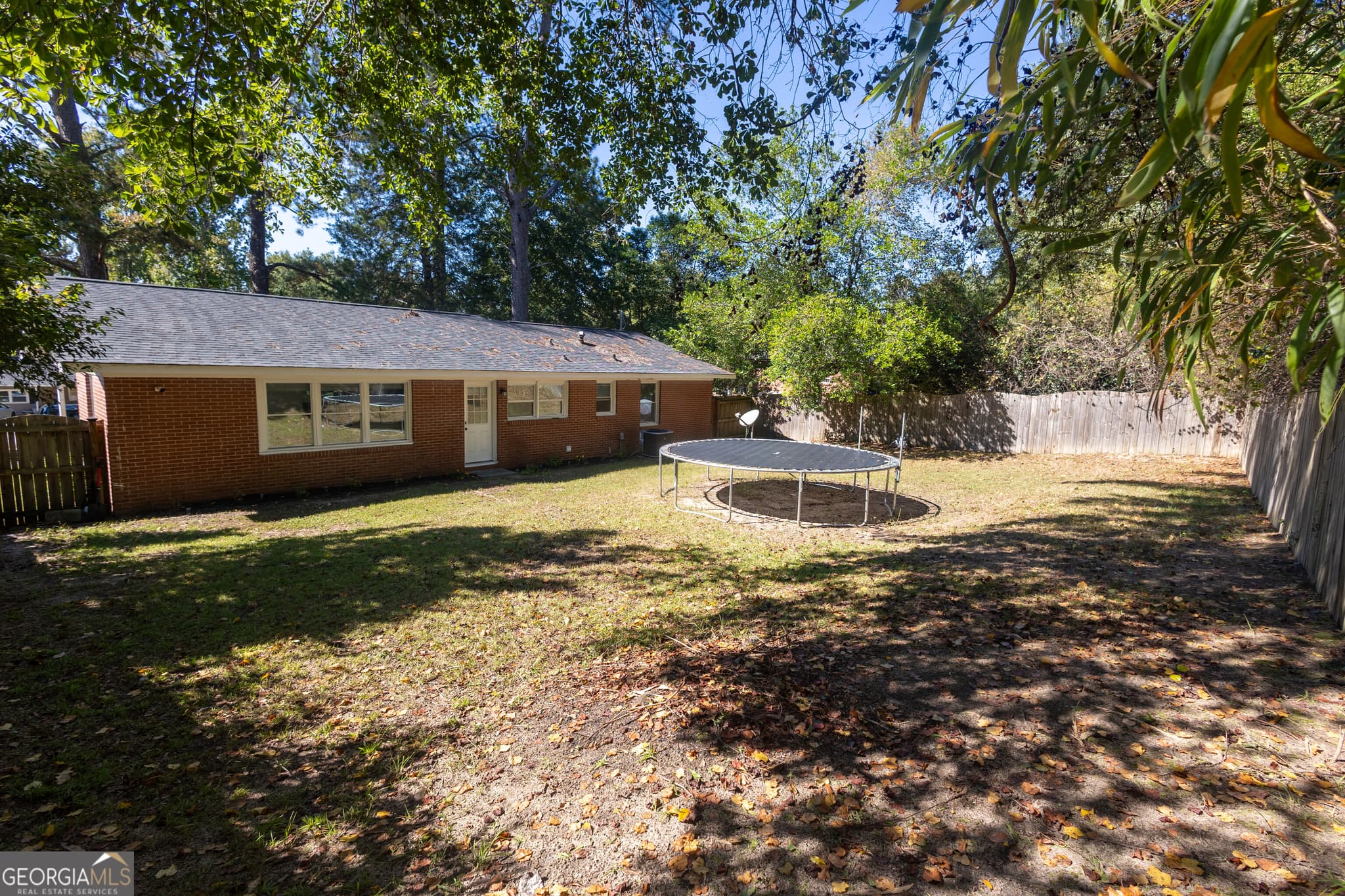 3 bedroom, 2 bathroom, 1,302 sq ft single family residence for sale at 2525 Willis Court, Macon, GA 31217 — photo 2