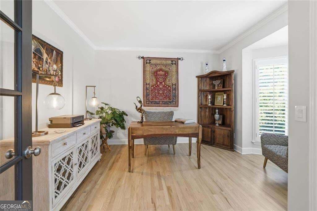 6 bedroom, 4.5 bathroom, 4,649 sq ft single family residence for sale at 520 Hopewell Downs Drive, Milton, GA 30004 — photo 6