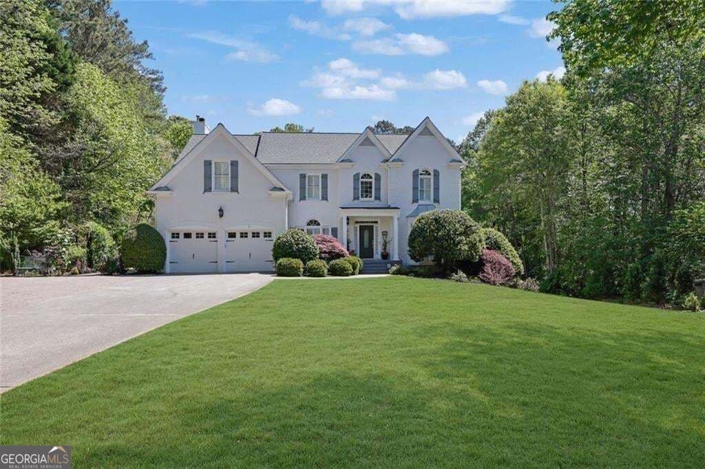 6 bedroom, 4.5 bathroom, 4,649 sq ft single family residence for sale at 520 Hopewell Downs Drive, Milton, GA 30004 — photo 1 of 76