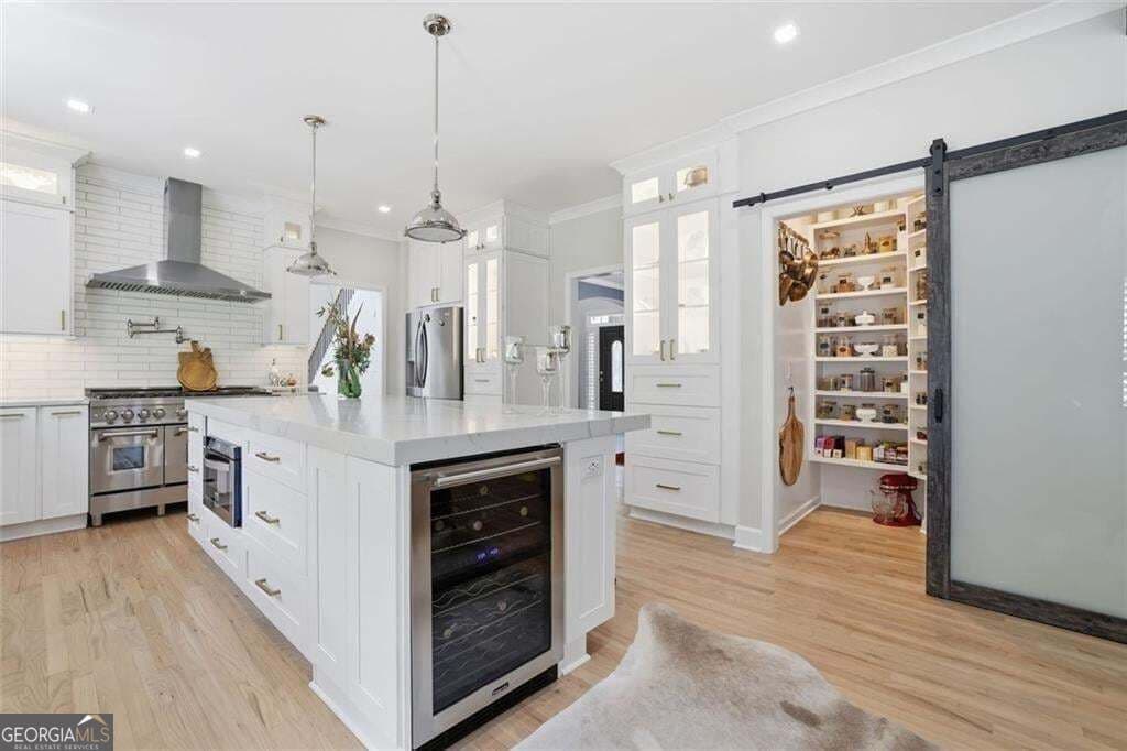 6 bedroom, 4.5 bathroom, 4,649 sq ft single family residence for sale at 520 Hopewell Downs Drive, Milton, GA 30004 — photo 4