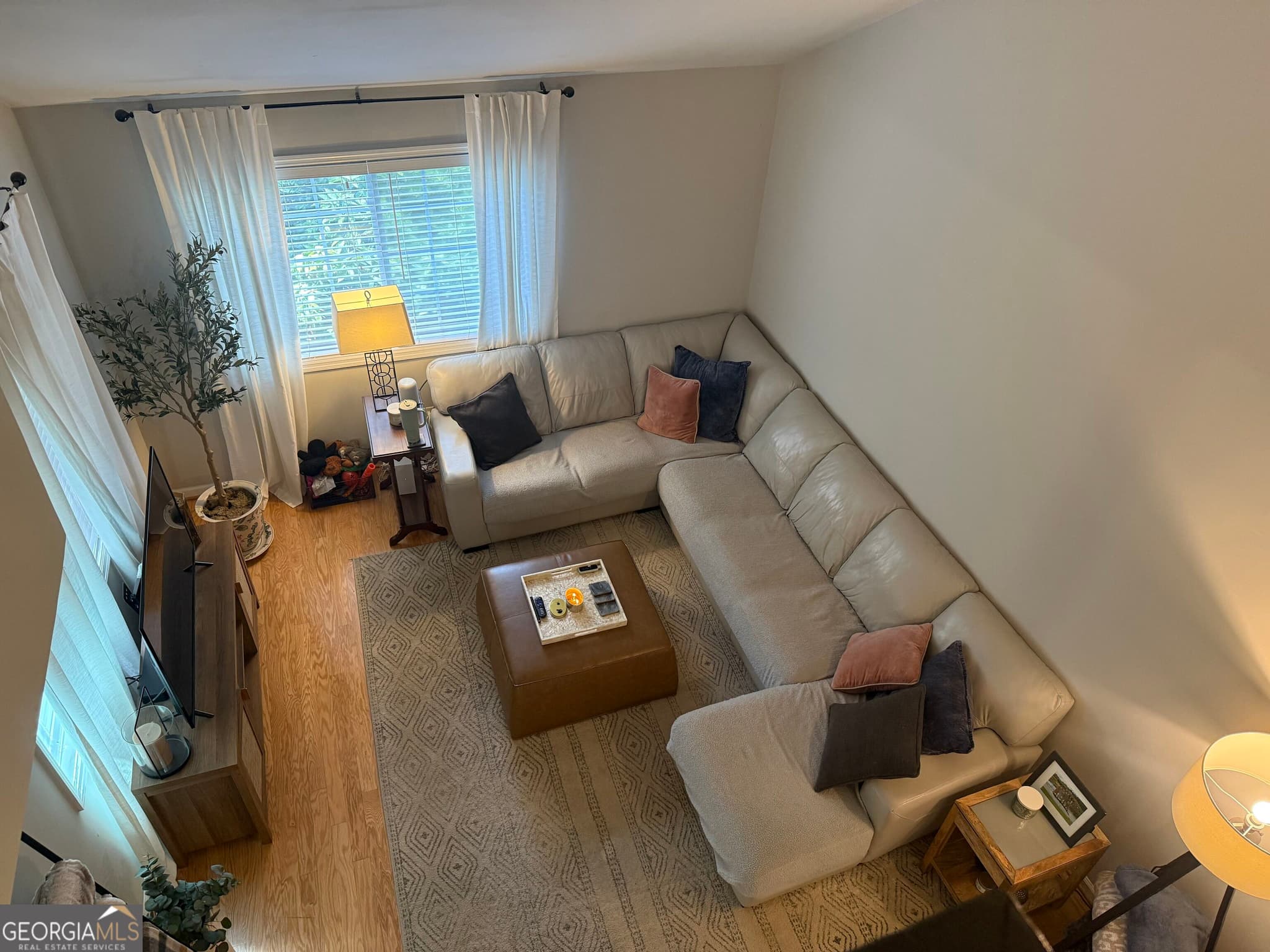 2 bedroom, 2.5 bathroom, 1,290 sq ft condominium for sale at 1468 Briarwood Road 1605, Atlanta, GA 30319 — photo 6