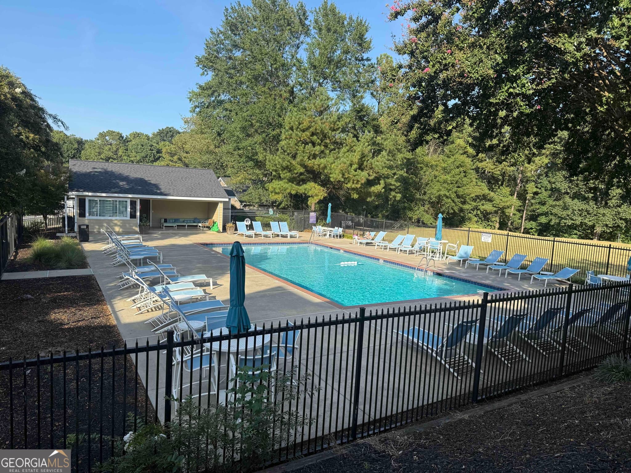 2 bedroom, 2.5 bathroom, 1,290 sq ft condominium for sale at 1468 Briarwood Road 1605, Atlanta, GA 30319 — photo 3