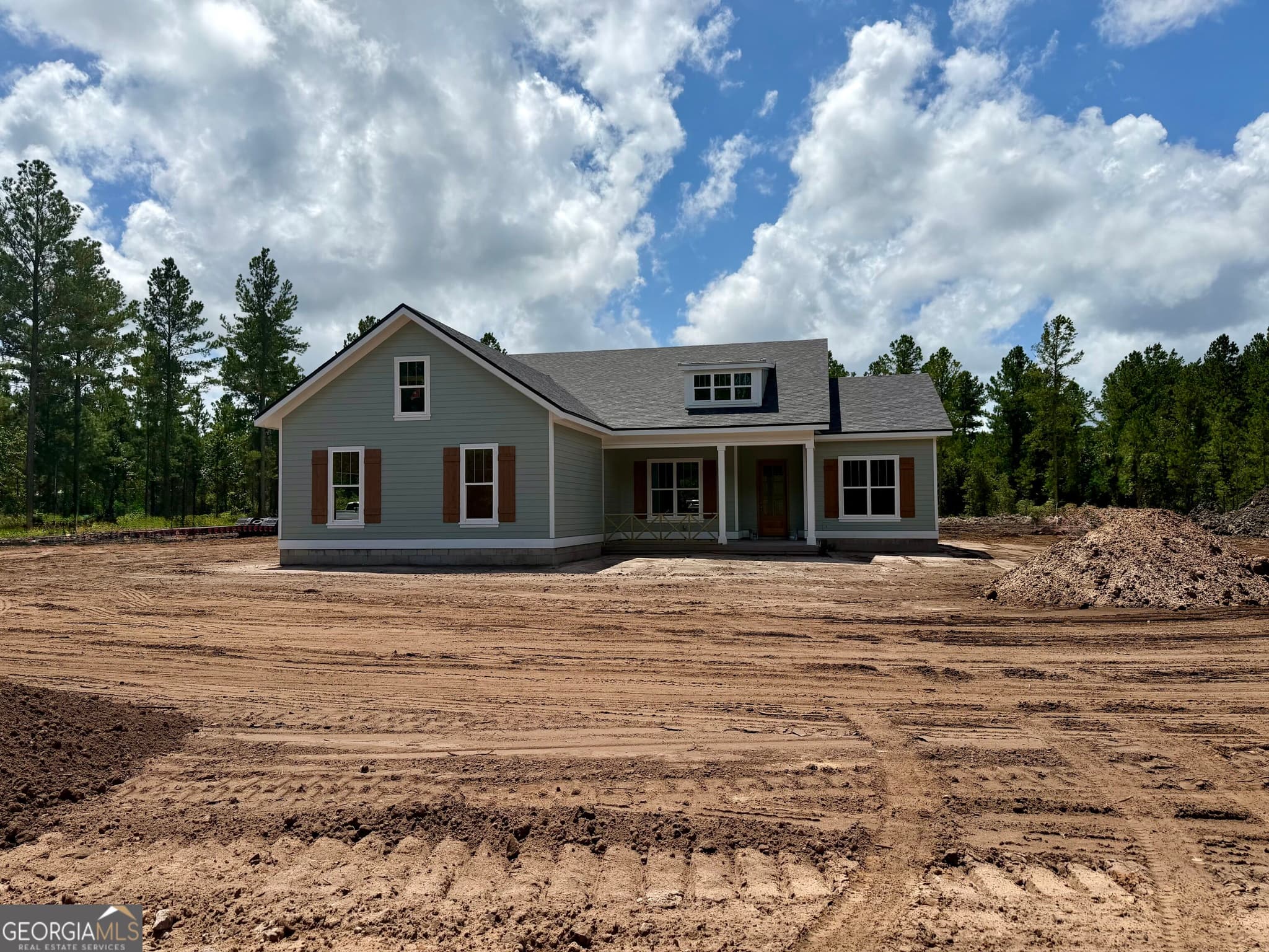 4 bedroom, 2 bathroom, 2,256 sq ft single family residence for sale at 696 La Vento Lane, Waverly, GA 31565 — photo 1 of 32