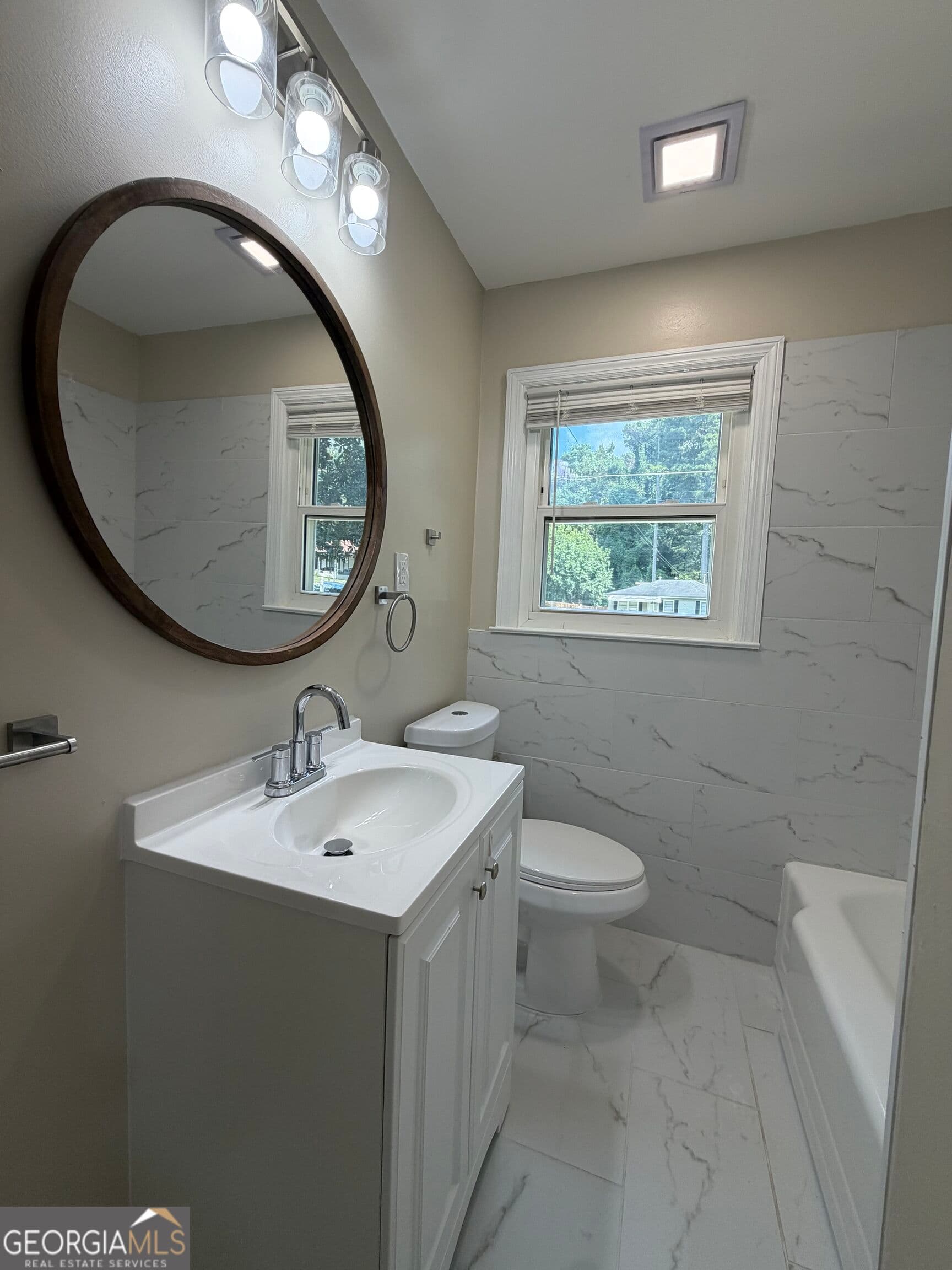 3 bedroom, 1.5 bathroom, 912 sq ft single family residence for sale at 897 Wanda Circle, Marietta, GA 30008 — photo 7