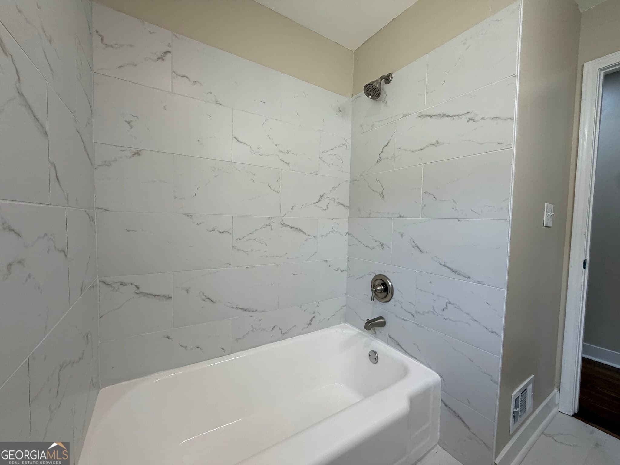 3 bedroom, 1.5 bathroom, 912 sq ft single family residence for sale at 897 Wanda Circle, Marietta, GA 30008 — photo 8