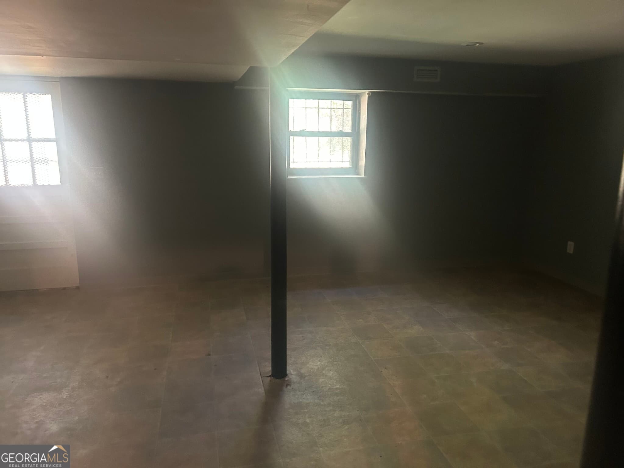 4 bedroom, 2.5 bathroom, 1 sq ft single family residence for rent at 4643 S south hope spring Drive, Stone Mountain, GA 30083 for $2,000 a month — photo 4
