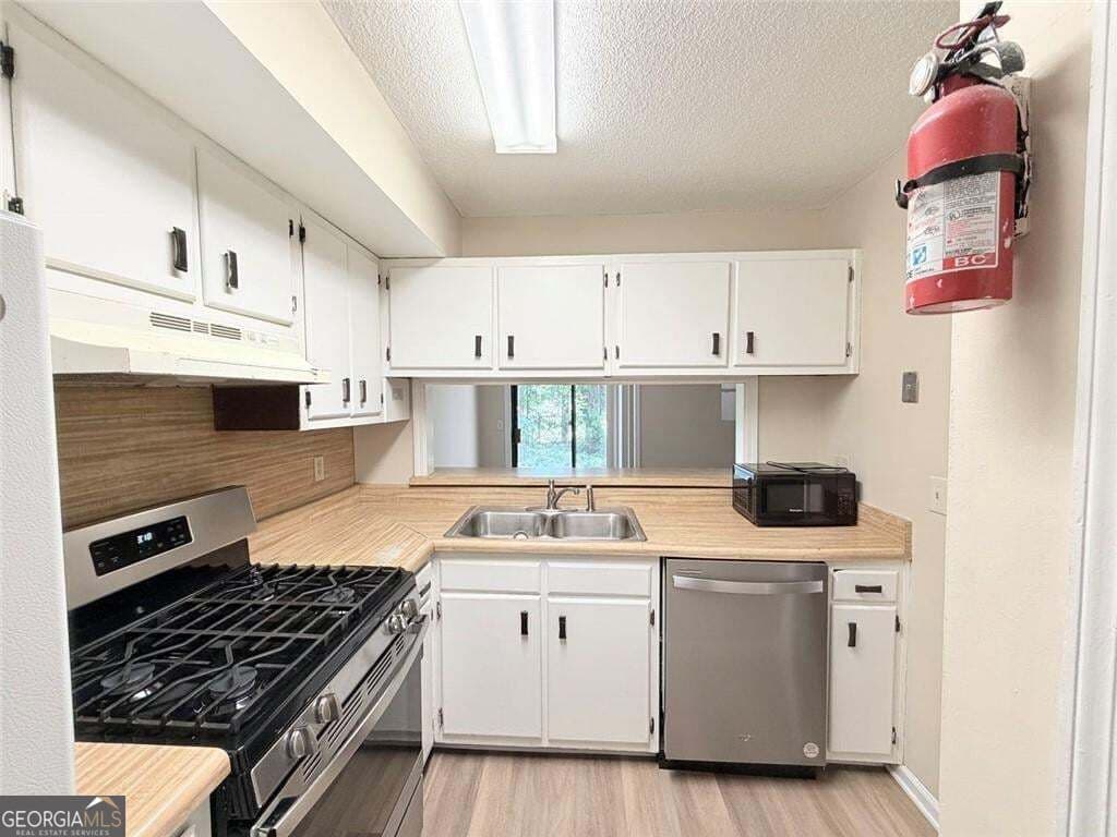 multi family,quadruplex for sale at 4030 Hawthorne Circle, Smyrna, GA 30080 — photo 6