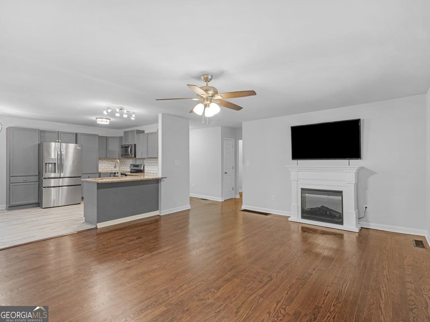 4 bedroom, 2 bathroom, 1,796 sq ft single family residence for sale at 870 Mount Tabor Road, Oxford, GA 30054 — photo 4