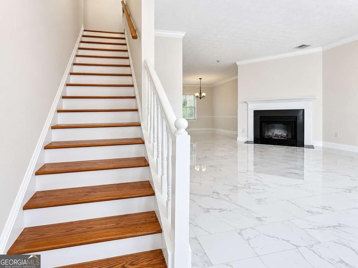 3 bedroom, 2.5 bathroom, 1,592 sq ft townhouse for rent at 5090 Leeshire Trace, Tucker, GA 30084 for $2,300 a month — photo 2