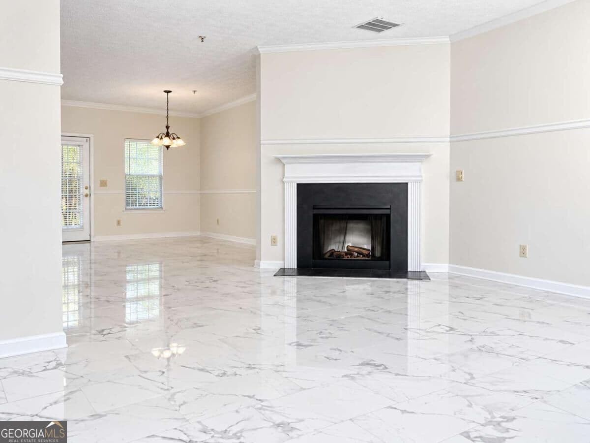 3 bedroom, 2.5 bathroom, 1,592 sq ft townhouse for rent at 5090 Leeshire Trace, Tucker, GA 30084 for $2,300 a month — photo 3
