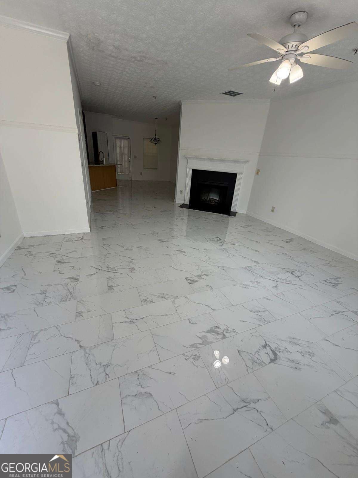 3 bedroom, 2.5 bathroom, 1,592 sq ft townhouse for rent at 5090 Leeshire Trace, Tucker, GA 30084 for $2,300 a month — photo 4