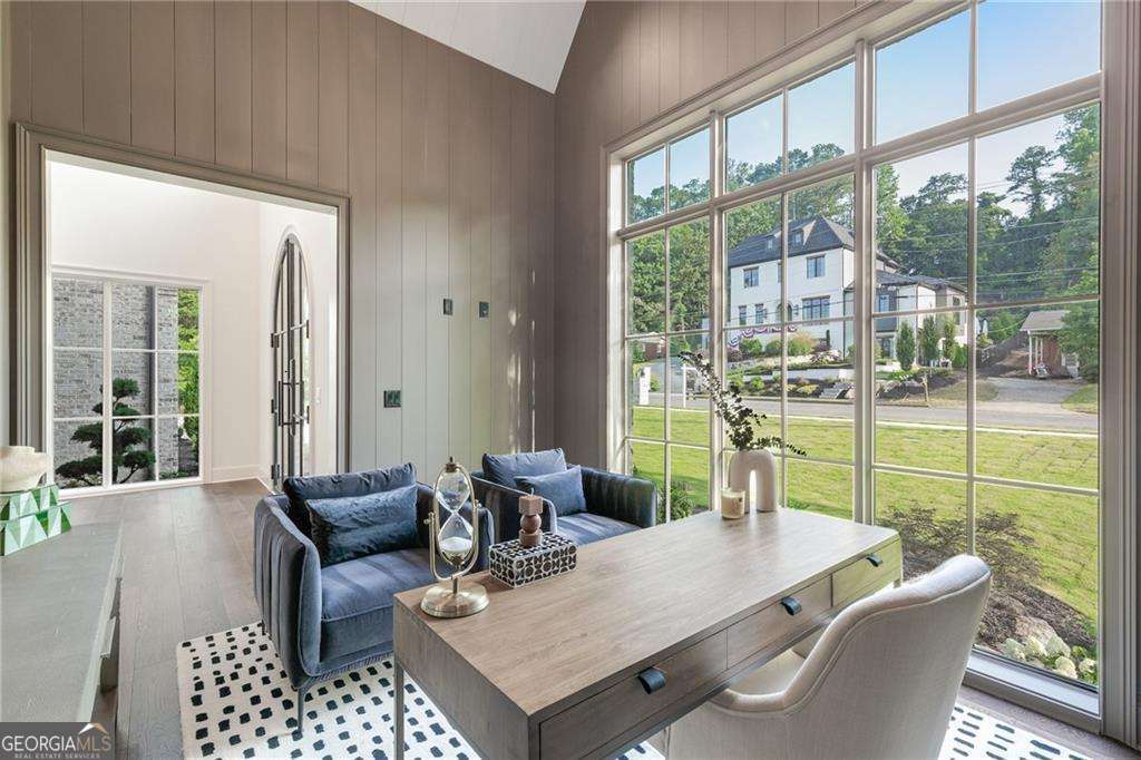 5 bedroom, 5.5 bathroom single family residence for sale at 228 Thomas Circle, Roswell, GA 30075 — photo 6