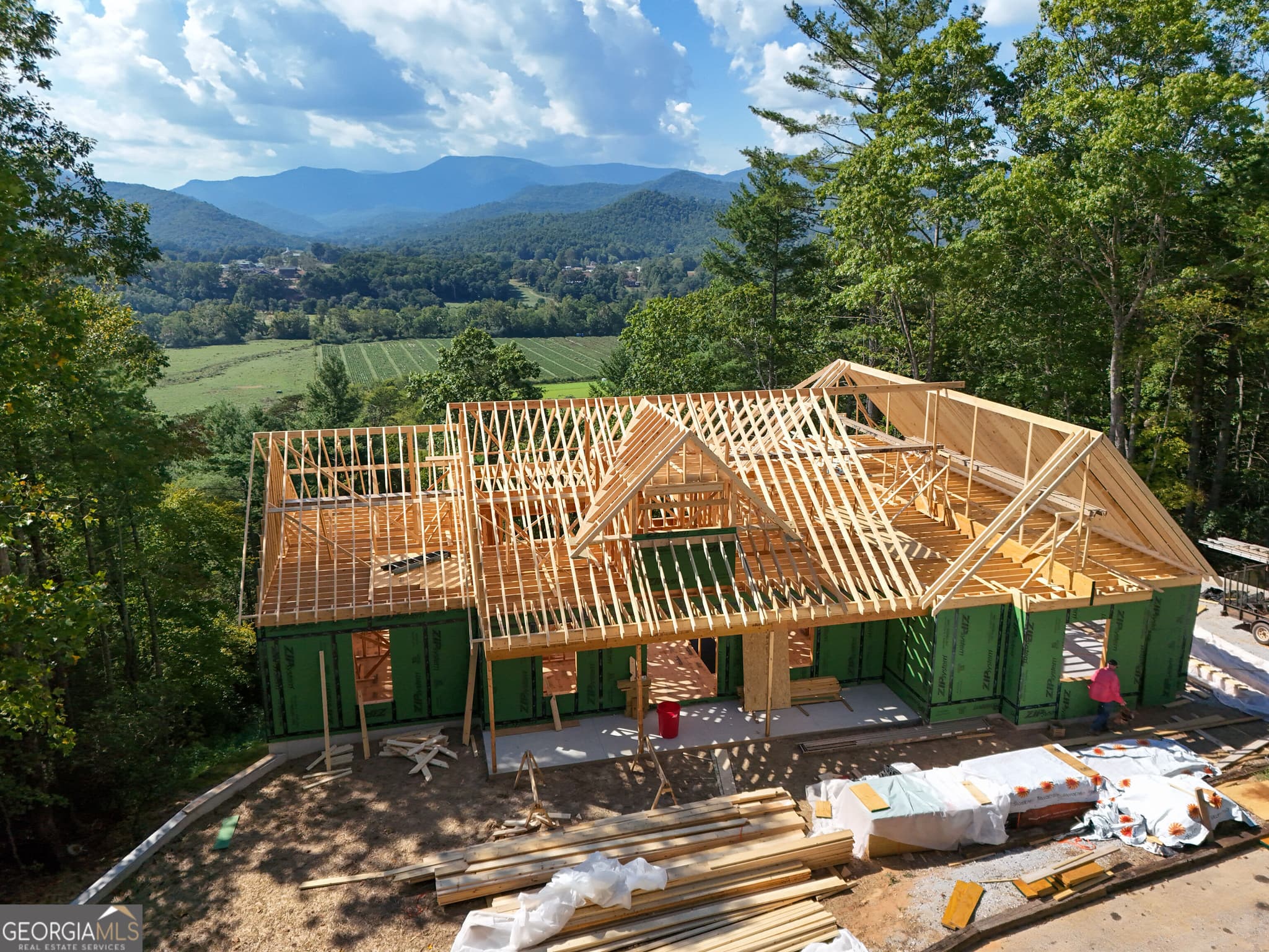 5 bedroom, 4.5 bathroom, 5,000 sq ft single family residence for sale at 281 Uplander Court, Rabun Gap, GA 30568
