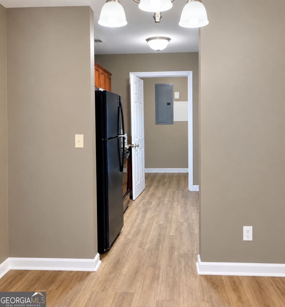 3 bedroom, 2 bathroom, 1,292 sq ft condominium for sale at 16203 Waldrop Cove 16203, Decatur, GA 30034 — photo 6