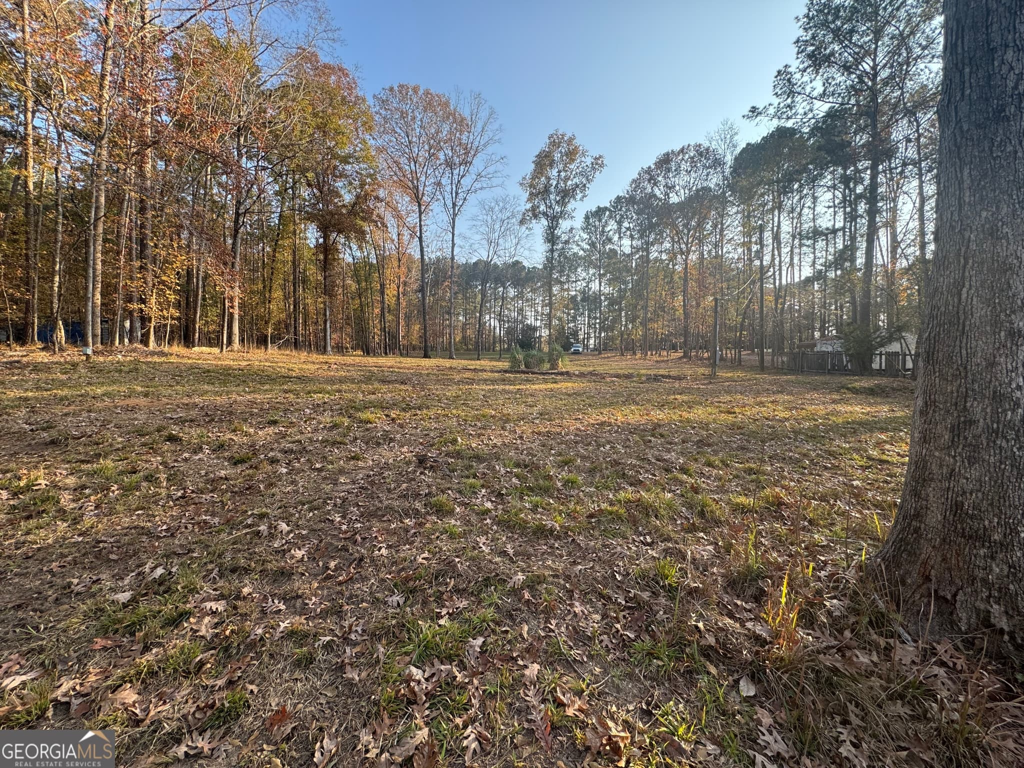 residential lot for sale at 308 River Lake Drive, Eatonton, GA 31024 — photo 2