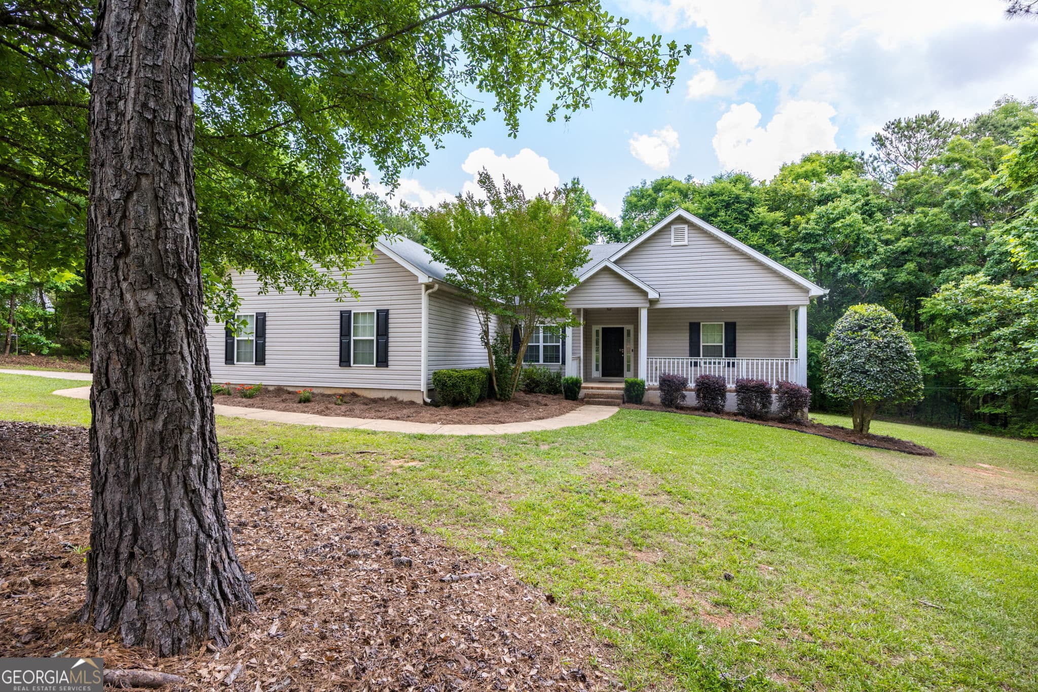 3 bedroom, 2 bathroom, 1,923 sq ft single family residence sold at 145 Orchard Ridge Drive, Forsyth, GA 31029