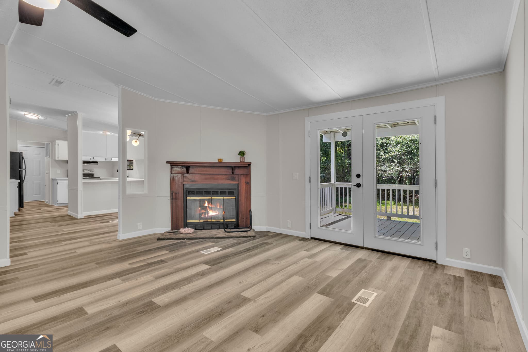3 bedroom, 2 bathroom, 1,344 sq ft manufactured home,single family residence for sale at 460 Etheridge Mill Road, Milner, GA 30257 — photo 10