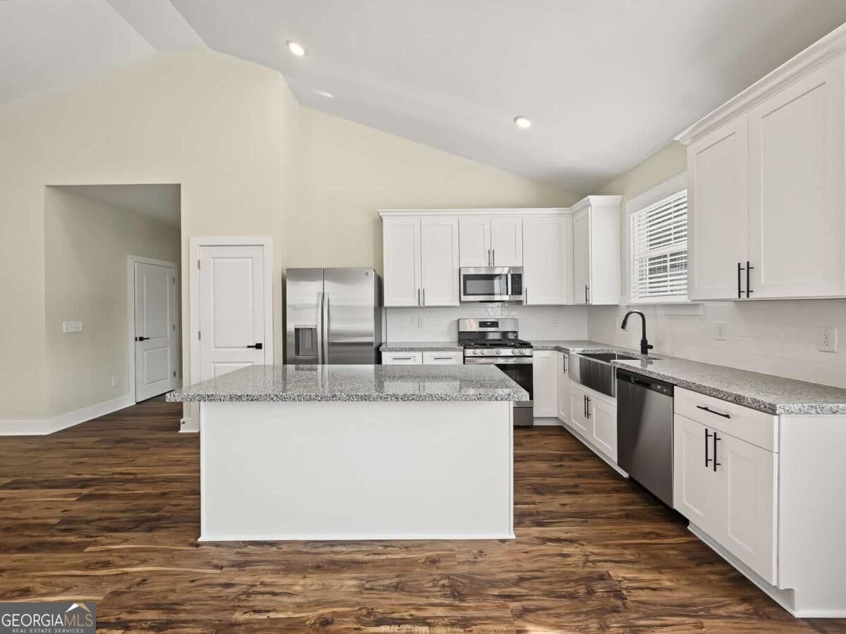 4 bedroom, 2.5 bathroom, 2,208 sq ft single family residence for sale at 3085 Franklin Street, Austell, GA 30106 — photo 8