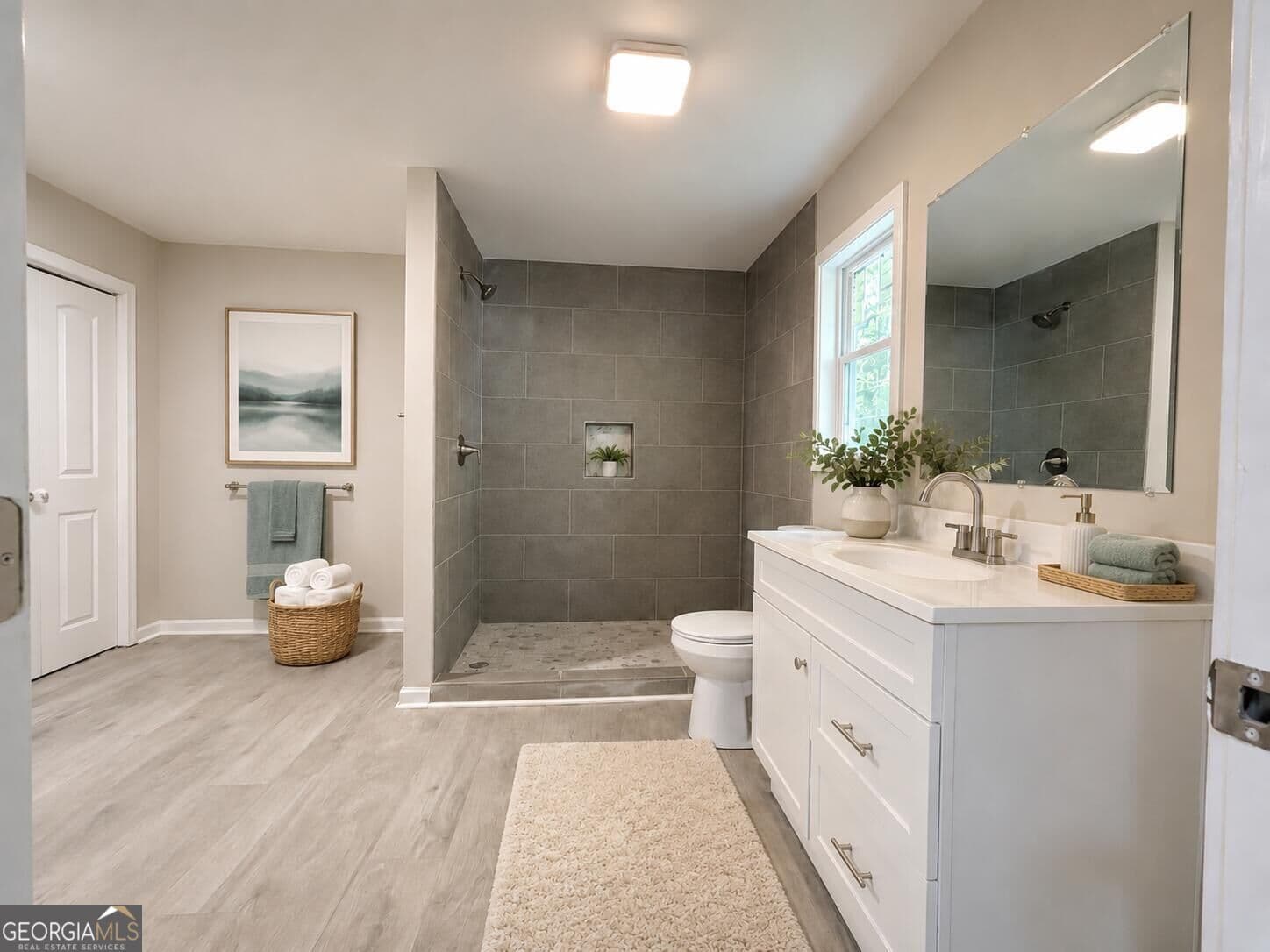 6 bedroom, 4 bathroom, 3,506 sq ft single family residence for sale at 3751 Riverchase Circle, Decatur, GA 30034 — photo 6