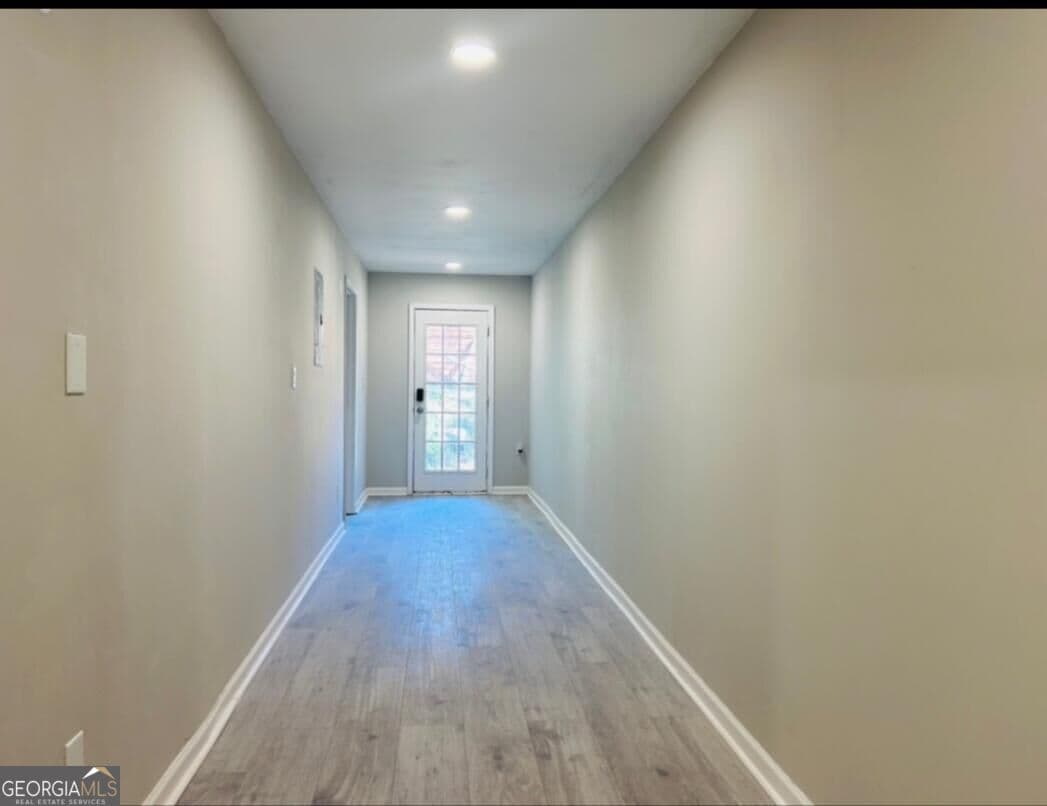 6 bedroom, 4 bathroom, 3,506 sq ft single family residence for sale at 3751 Riverchase Circle, Decatur, GA 30034 — photo 9