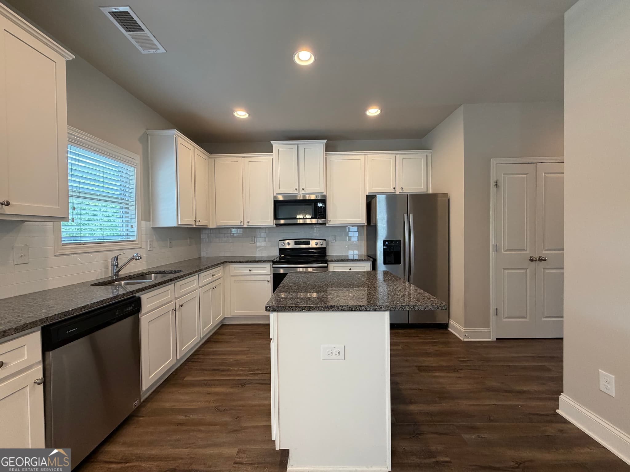 4 bedroom, 2.5 bathroom, 2,301 sq ft single family residence for sale at 133 Donegal Way, Dallas, GA 30132 — photo 3