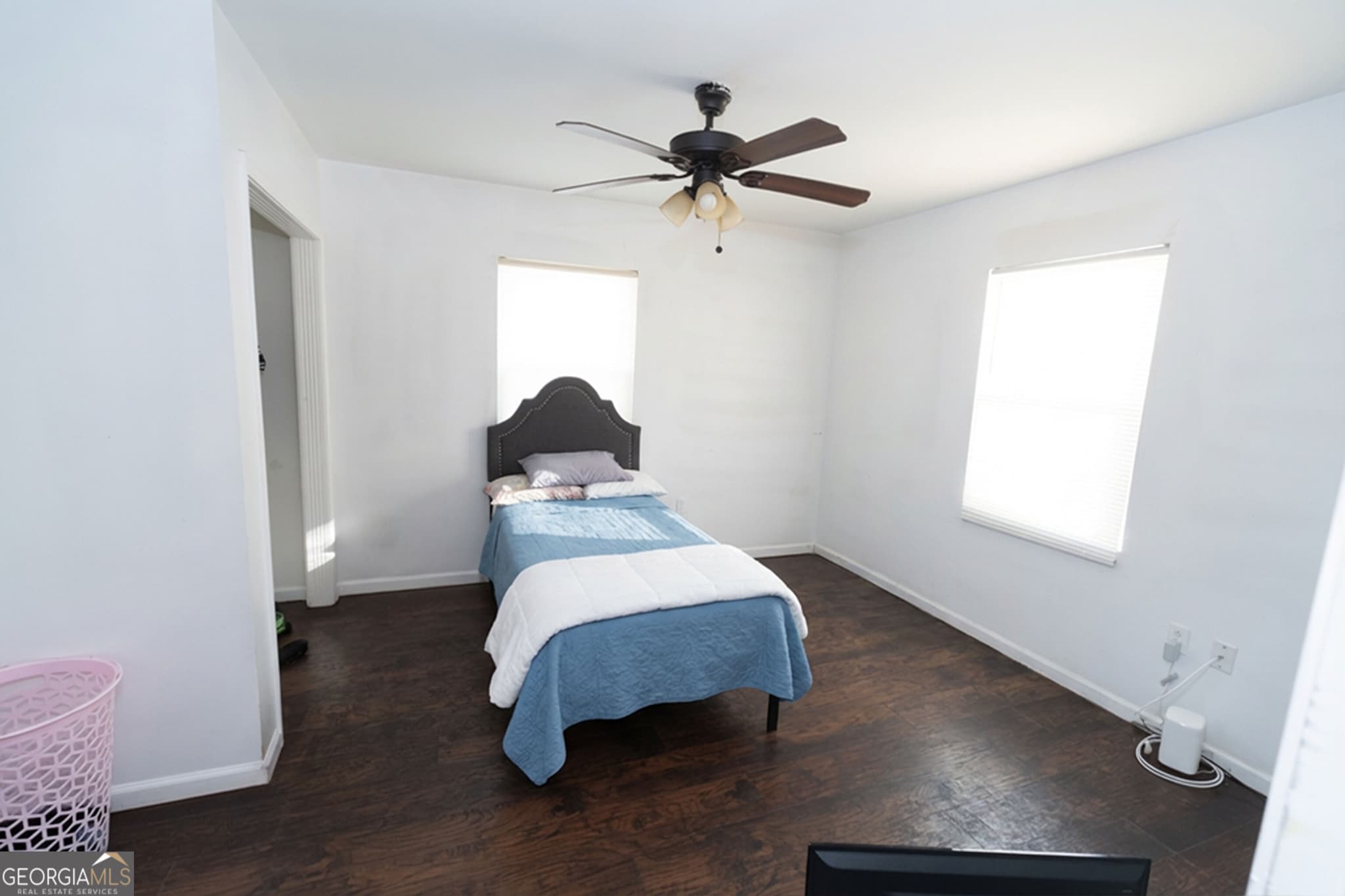 3 bedroom, 2 bathroom, 1,316 sq ft single family residence for sale at 1323 S Lee Street, Griffin, GA 30223 — photo 5