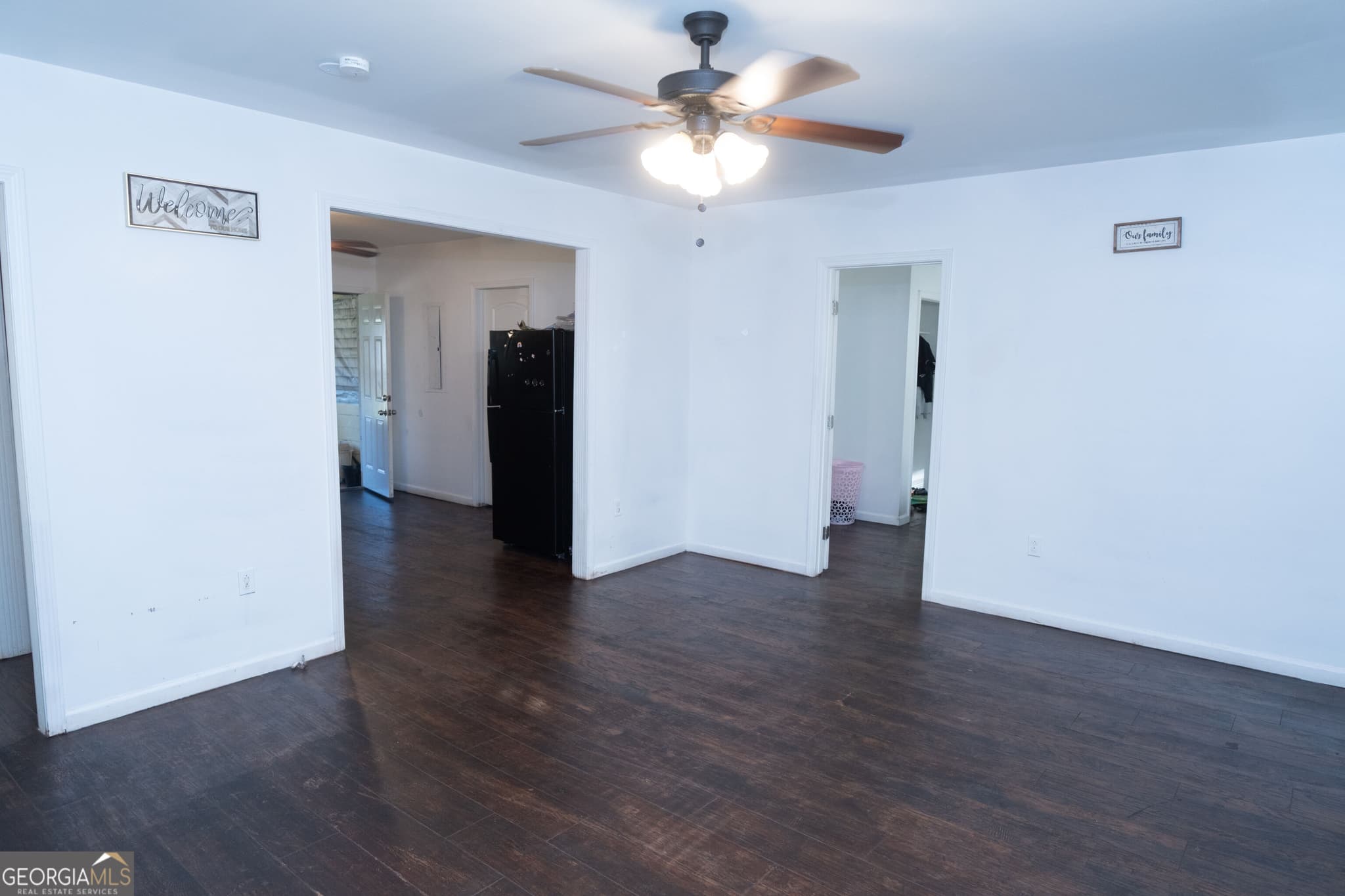3 bedroom, 2 bathroom, 1,316 sq ft single family residence for sale at 1323 S Lee Street, Griffin, GA 30223 — photo 4